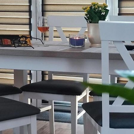 Zakatek Ciszy. Vila Sluchowo Exterior foto