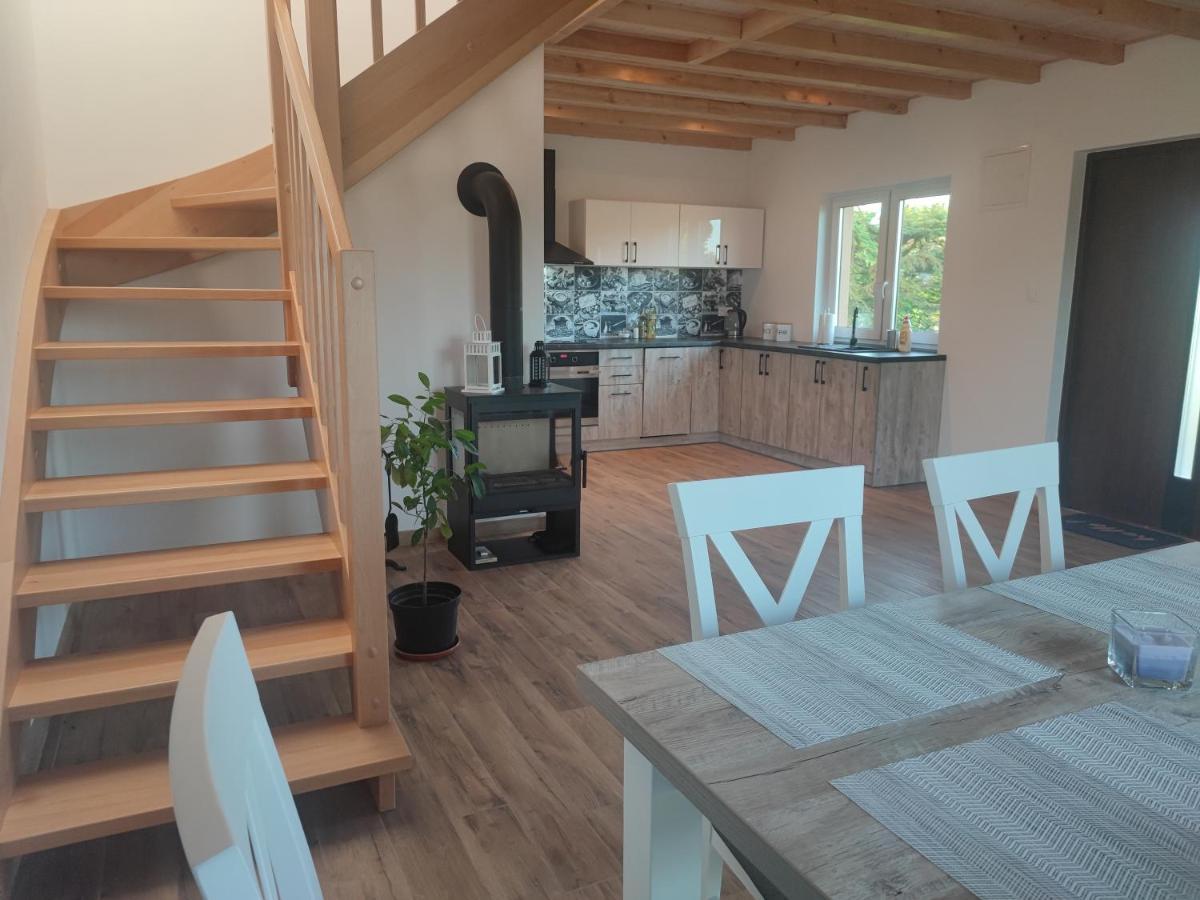 Zakatek Ciszy. Vila Sluchowo Exterior foto
