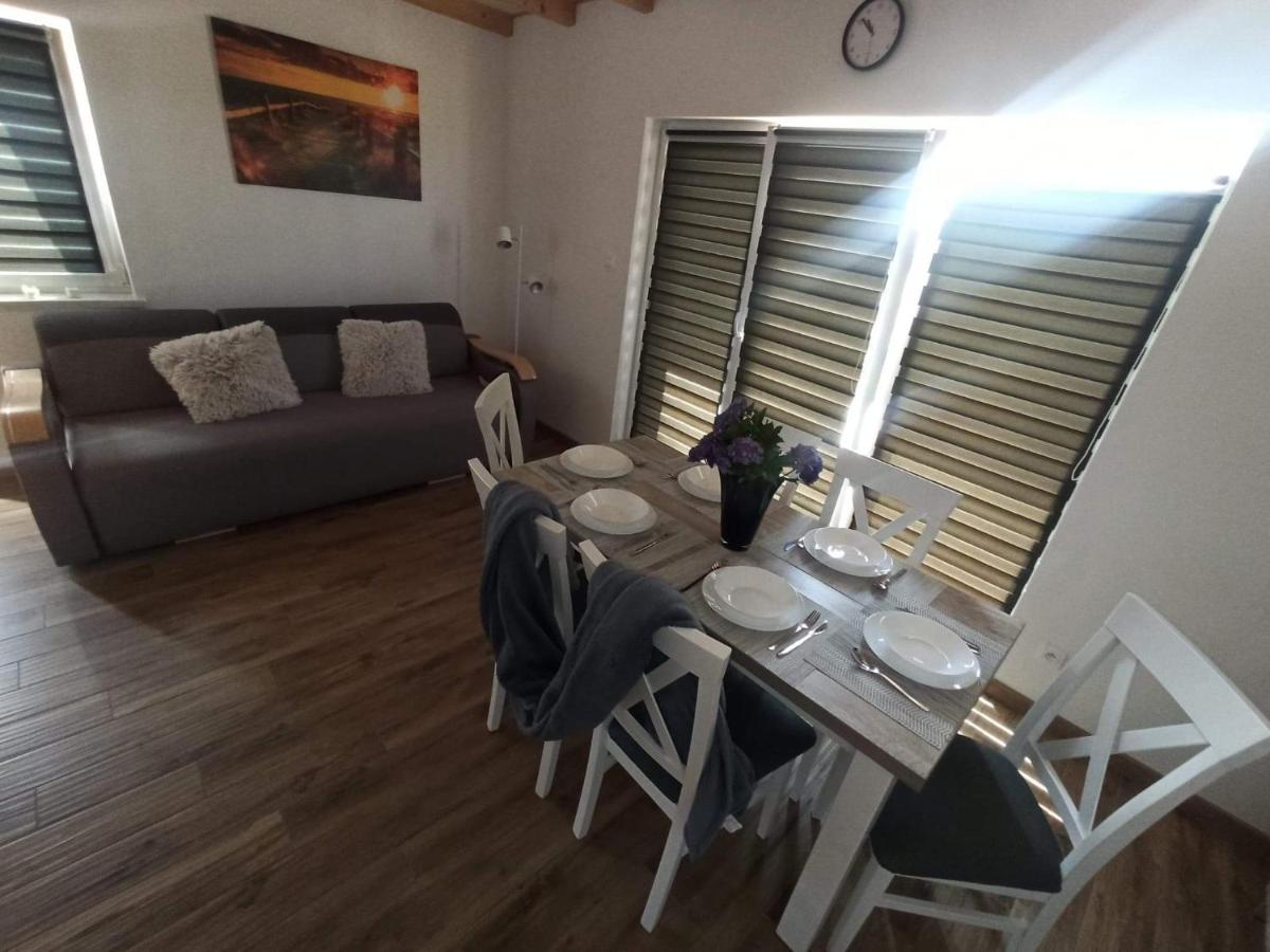 Zakatek Ciszy. Vila Sluchowo Exterior foto